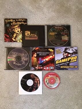 Seven PC CD-ROMs & Floppy Disc Software, Games and Guides